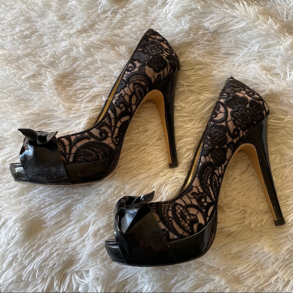 Black “Lace” Stitched Pumps